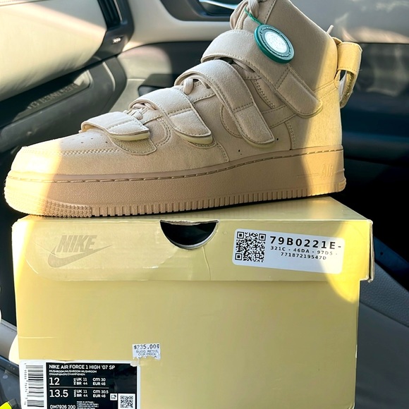 Nike Other - Nike Air Force 1 HIGH ‘07 SP